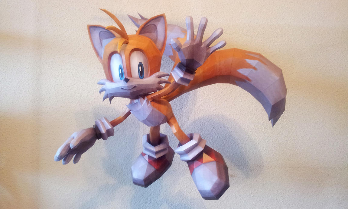 Tails Paper Model