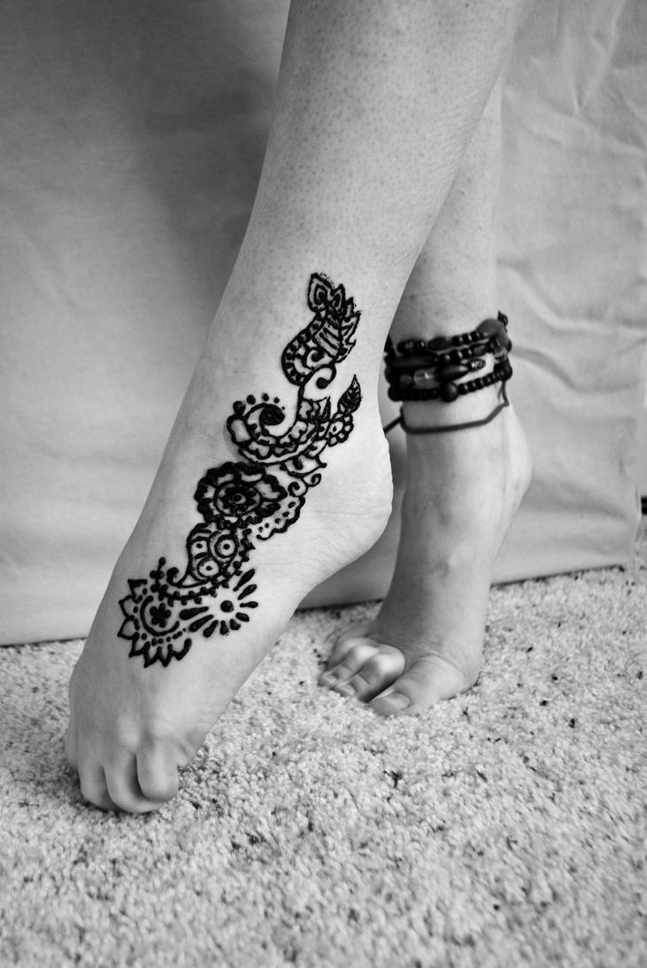 Foot Mehndi Henna Tattoo Picture 4